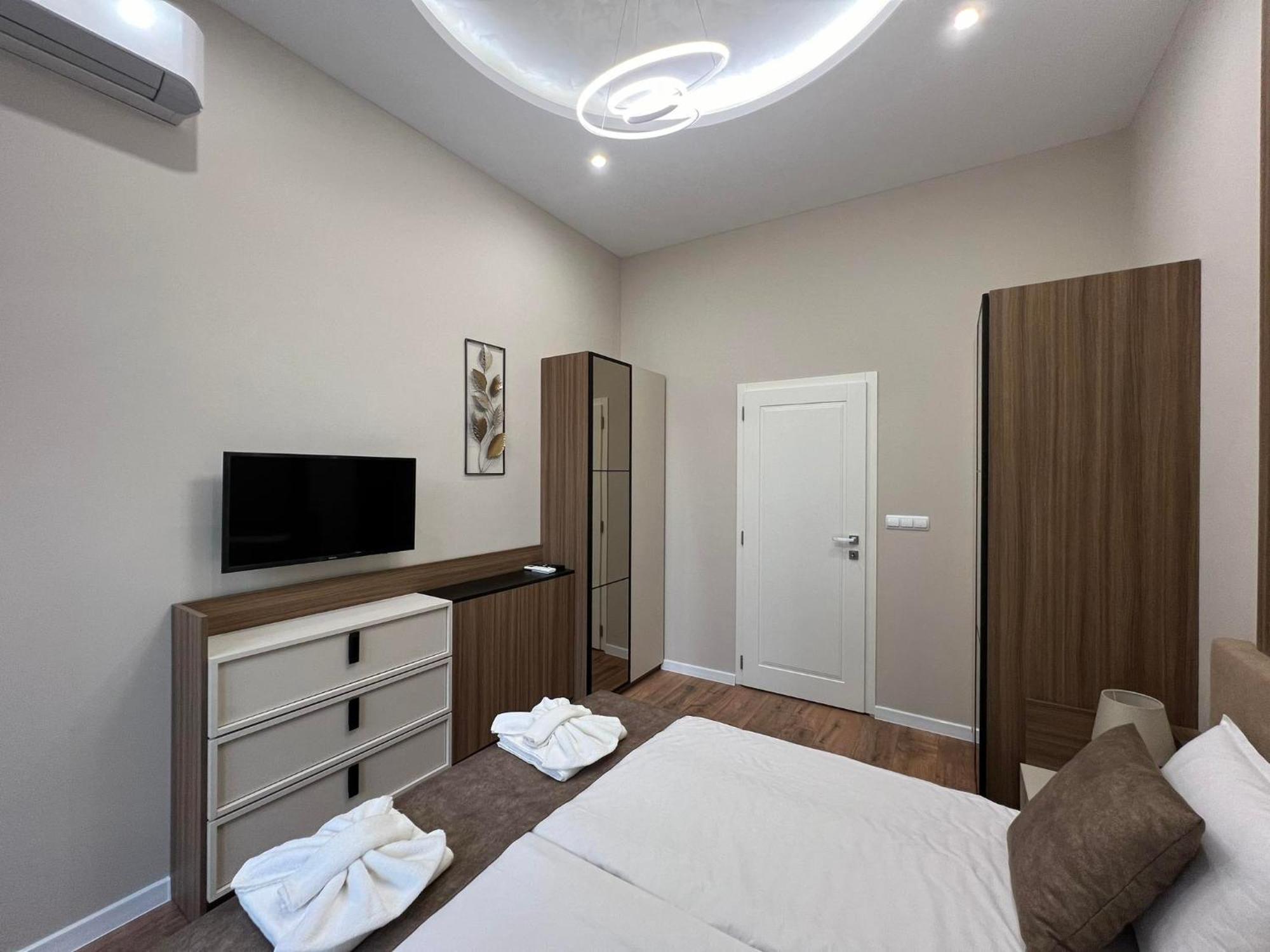 Хотел Vip Apart House Плевна Экстерьер фото