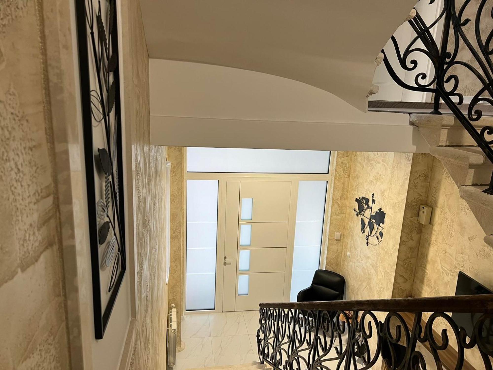 Хотел Vip Apart House Плевна Экстерьер фото