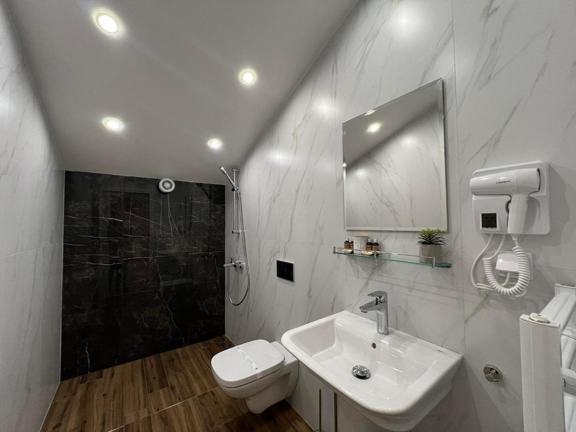 Хотел Vip Apart House Плевна Экстерьер фото