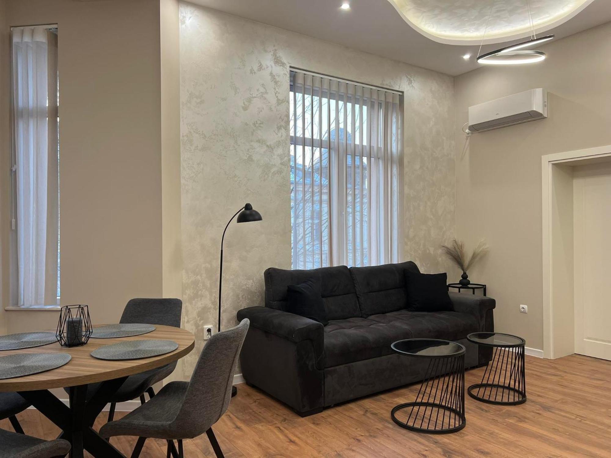 Хотел Vip Apart House Плевна Экстерьер фото
