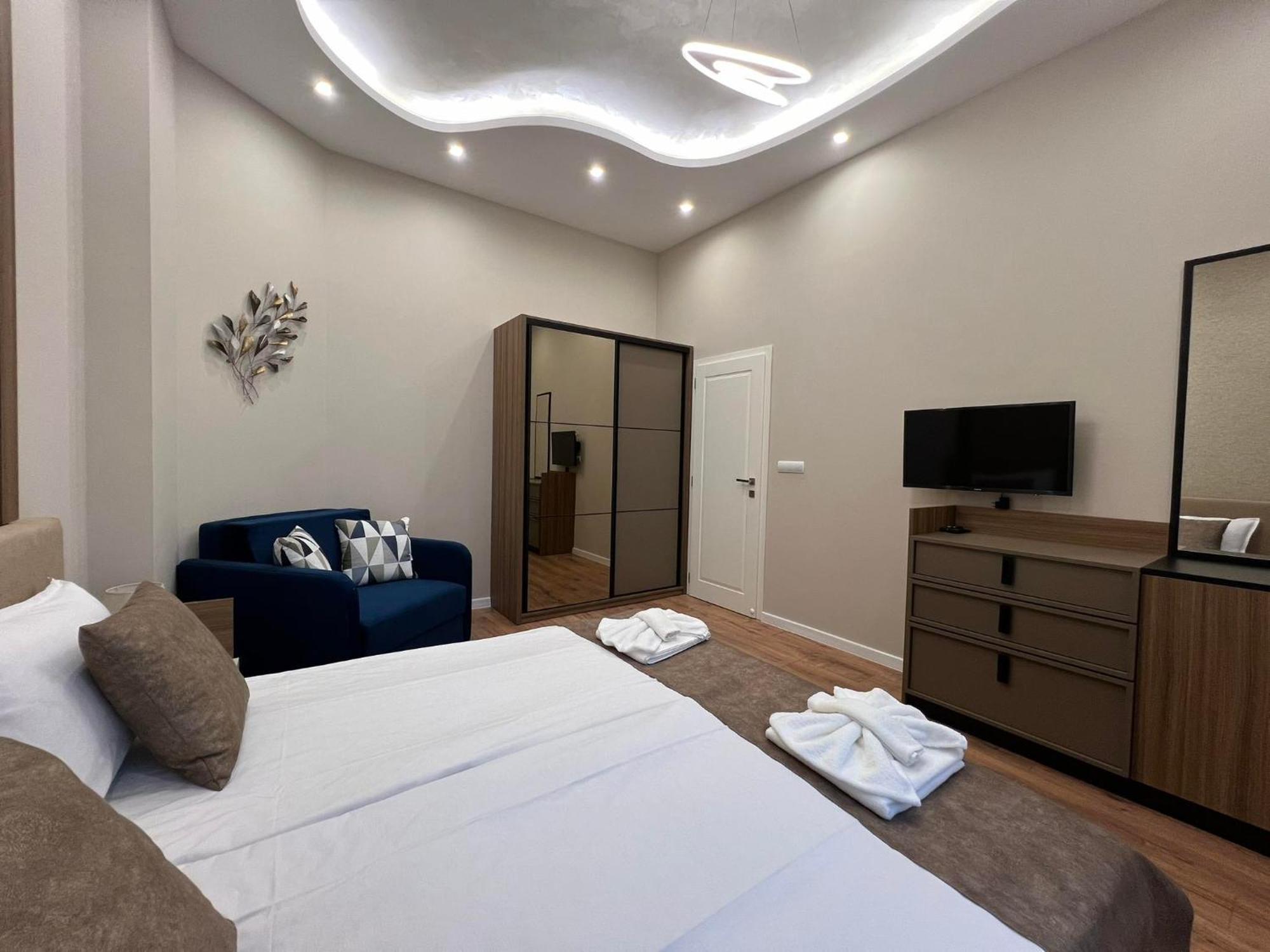 Хотел Vip Apart House Плевна Экстерьер фото